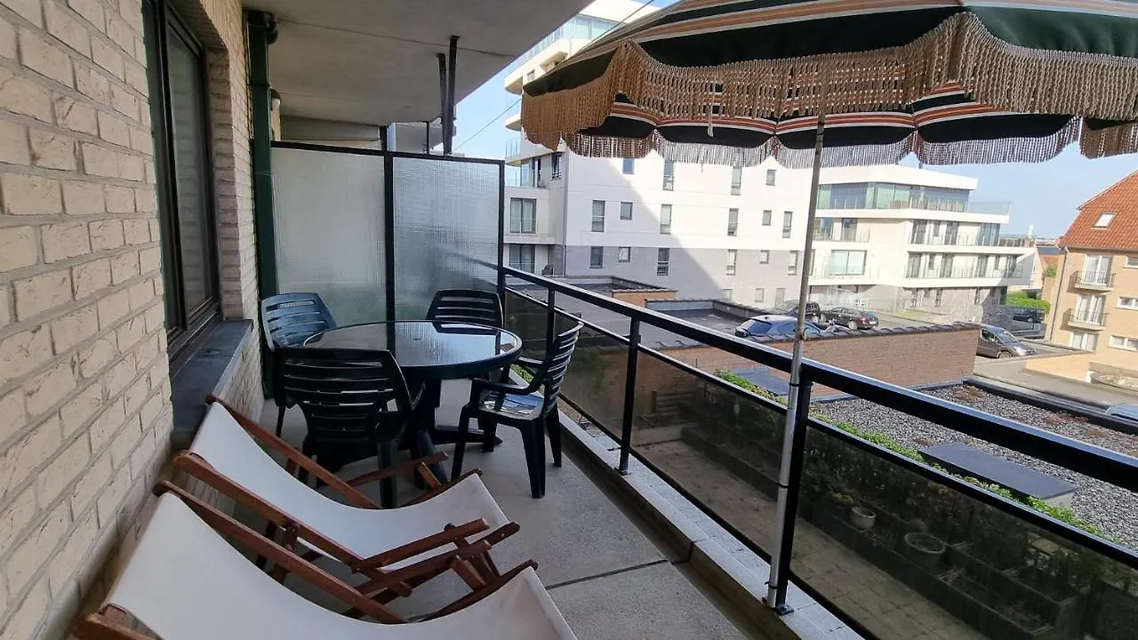 Astoria Appartement Zeedijk Oostende Ostenda